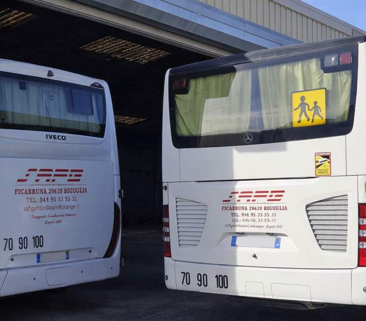 Autocar pour transport scolaire Biguglia