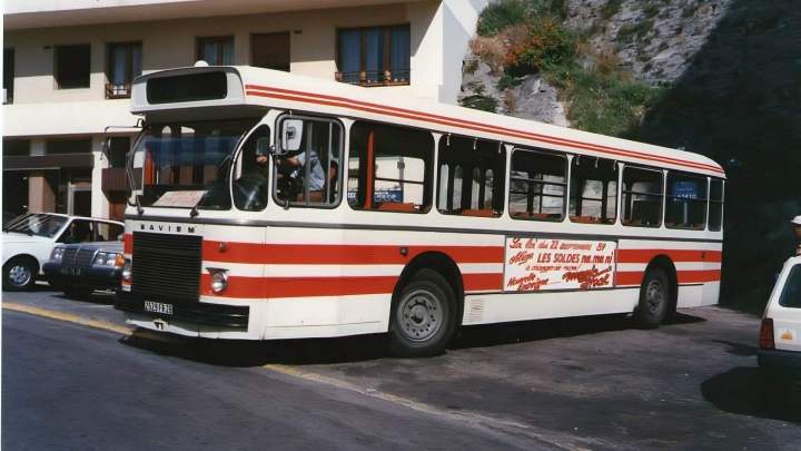 autocar ancien modèle Biguglia